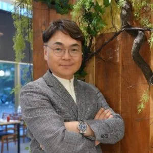 CHANG SOO KIM