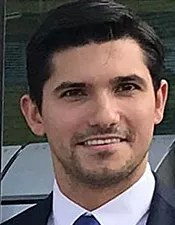 Emre Tuna (Farmasi)