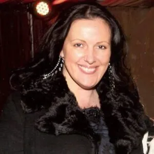 Diana English &amp; Russian-speaking Team Leader