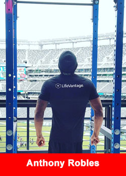 LifeVantage-sponsored Anthony Robles Sets New Pull-up World Record