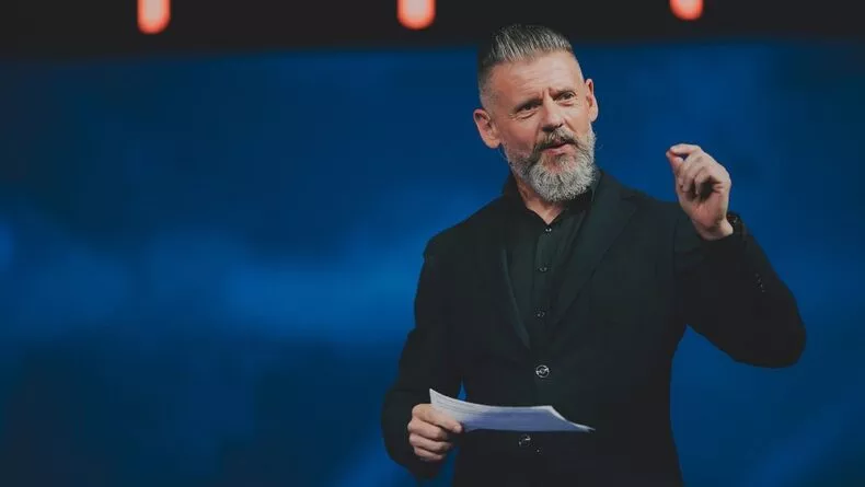 Zinzino Chief Product Officer Dr. Colin Robertson