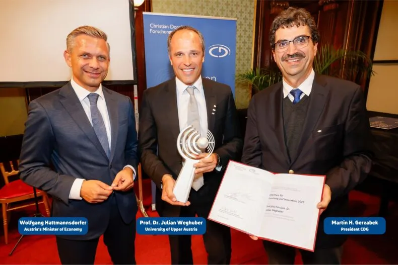 Austria's Minister of Economy and CDG's President present the CDG Award for Science and Innovation 2025 to Prof Dr Julian Weghuber