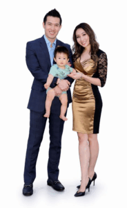 James and Becky Zheng with their family after advancing to Chairperson 4 at Partner.Co
