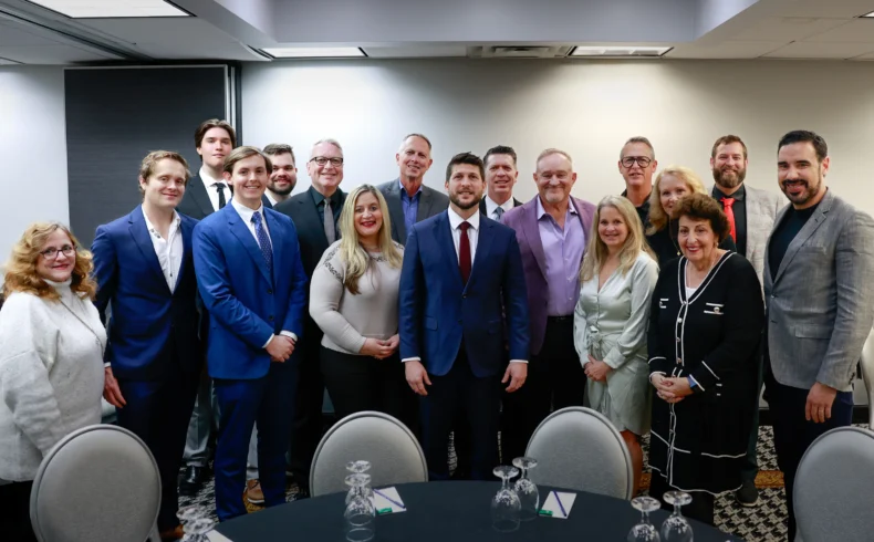 Florida Attorney General James Uthmeier meeting with FLDSCC event attendees