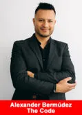 Alexander Bermúdez, entrepreneur and leader at The Code, representing innovation, mentorship, and Latin American growth in global leadership.