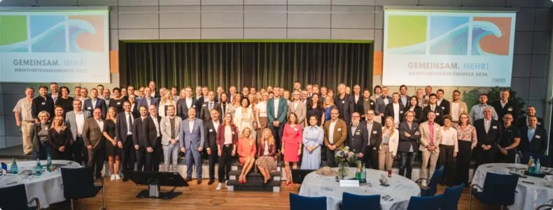 Group photo of BDD Direktvertriebskongress 2026 participants in Potsdam, Germany