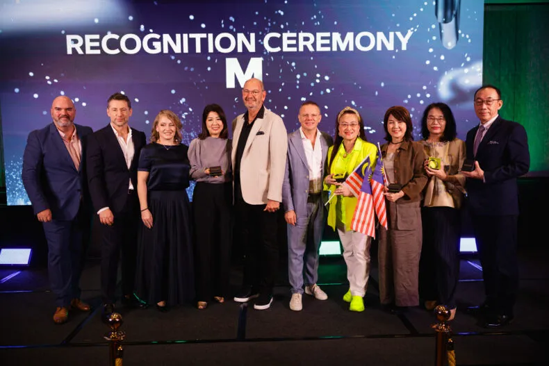 Greenway Global leaders recognized on stage during the Leaderscamp event in Bangkok