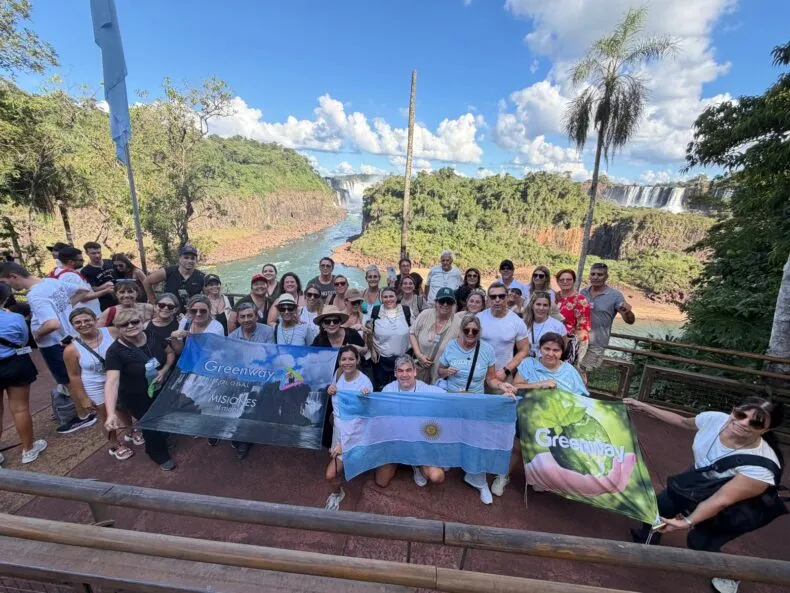 Greenway Global Leaderschool Argentina Iguazu Falls participants