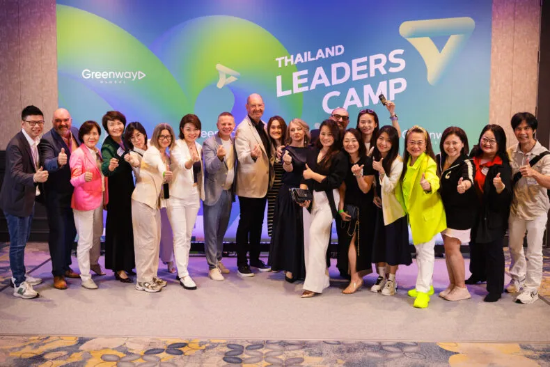 Greenway Global leaders pose together during the Thailand Leaderscamp event