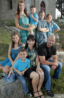 Damien Pechacek Family