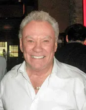 Earl Shaw Momentis Earl Shaw Momentis