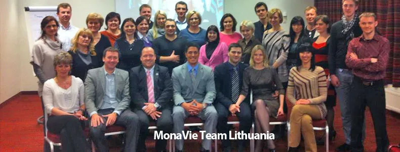 Команда MonaVie Литва