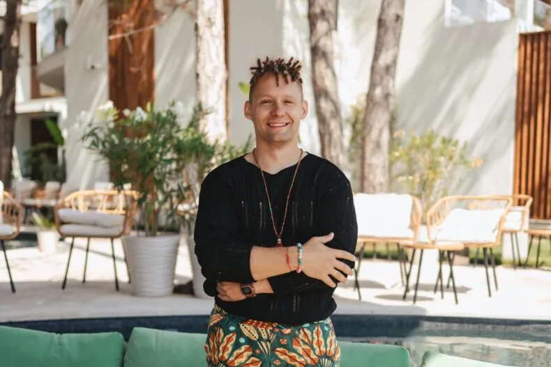 Nikolay Stomer – MWR Life