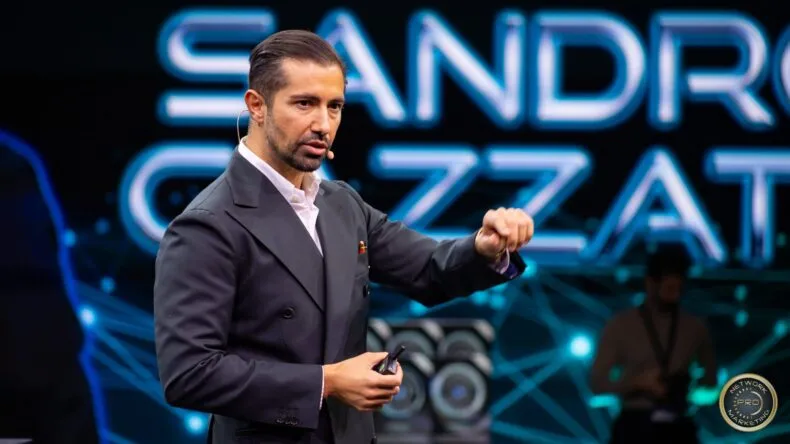 Sandro Cazzato presenting leadership concepts from Moon Shot