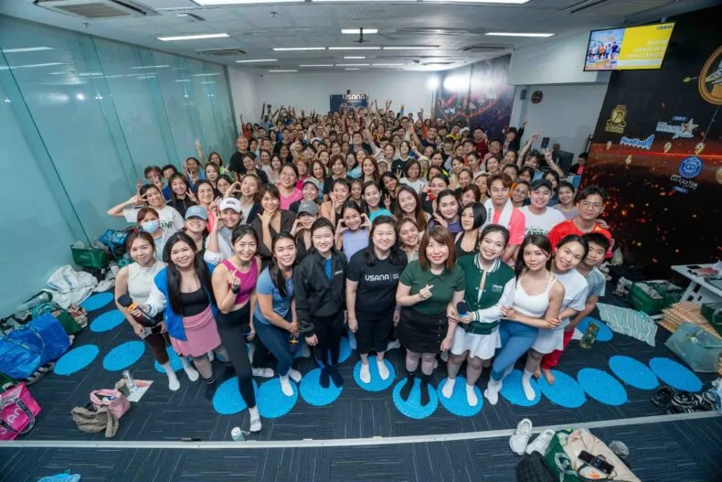 Partecipanti all'evento di lancio della vitamina D di USANA Malaysia