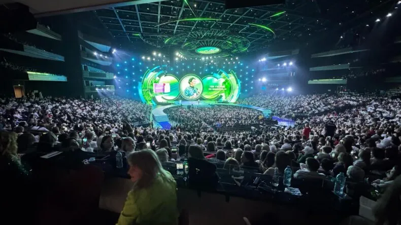 Thousands attend Greenway Global arena event where Yvonne Yen spoke about leadership, growth, and sustainability.